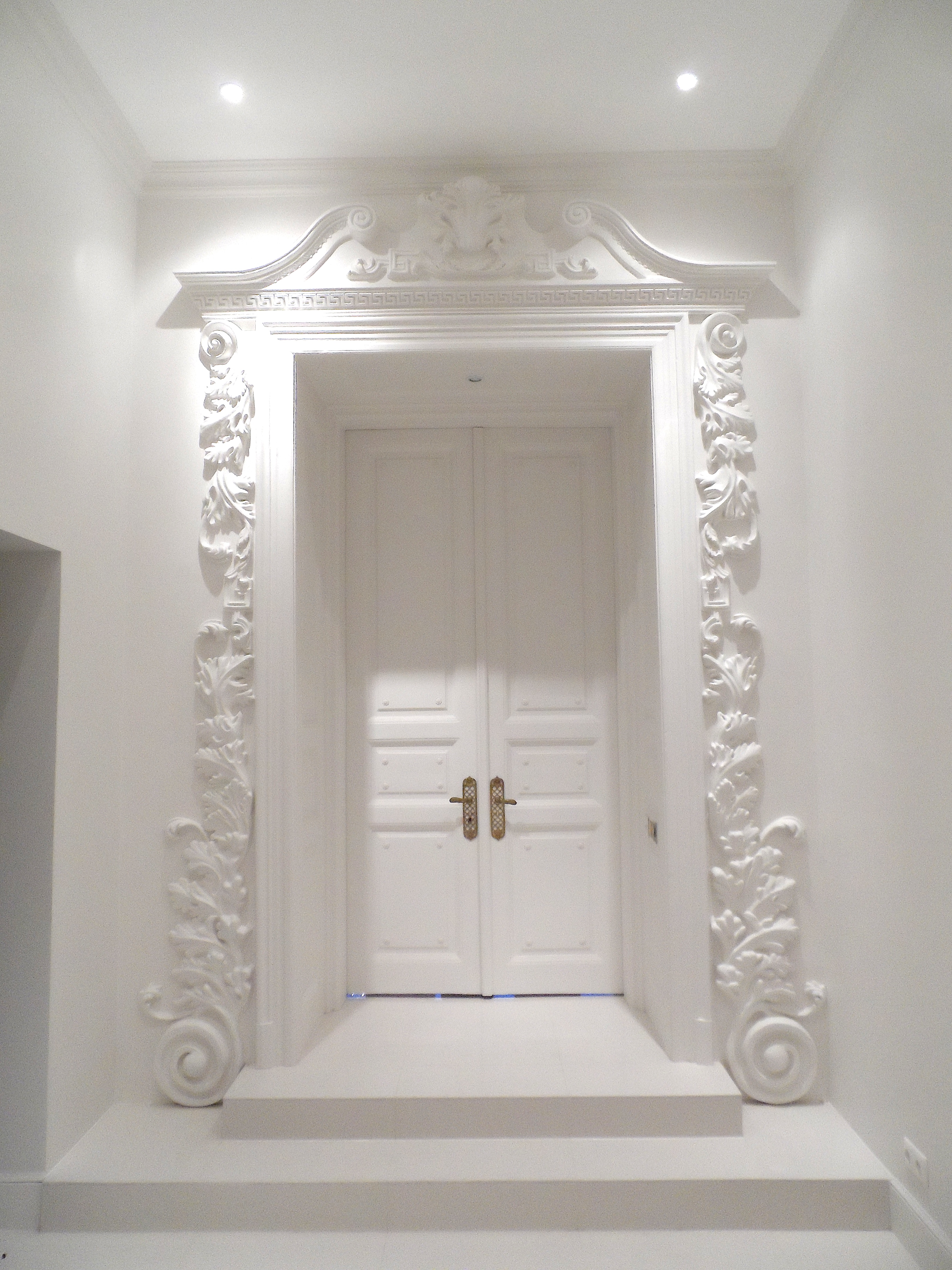 Díszítőelemek és Dekoratív bevonatok - Kép 3